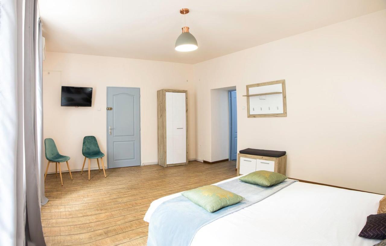 Quarisma Apartment Sibiu Bagian luar foto